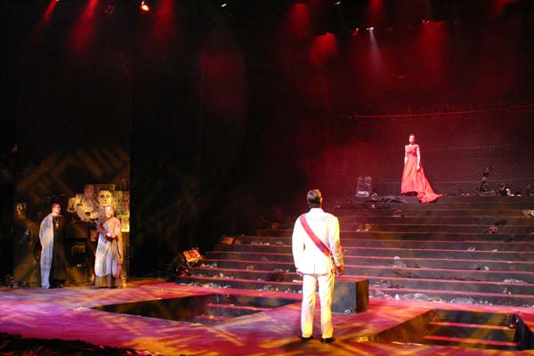 Oedipus Production Photo